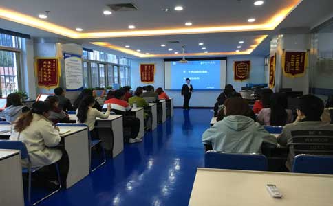 創(chuàng)業(yè)選品牌？潔希亞國際洗衣是命中注定