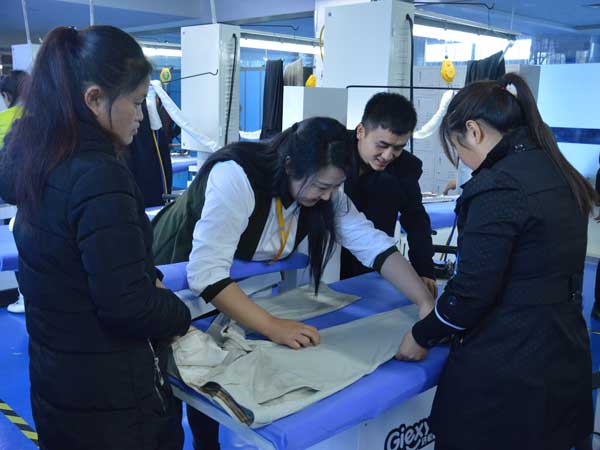 員工拒加班被罰站？還是來選擇潔希亞國際洗衣創(chuàng)業(yè)吧