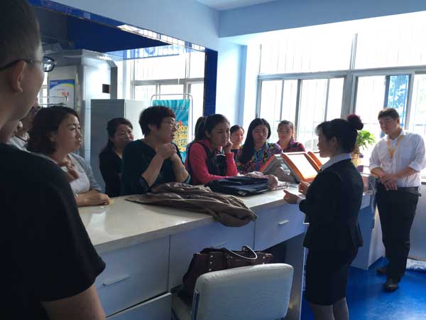 現(xiàn)在開干洗店掙錢嗎，加盟潔希亞干洗店掙錢嗎