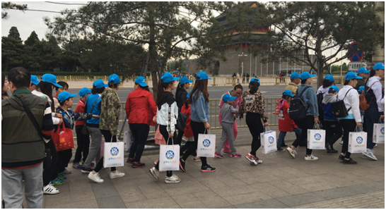 點(diǎn)亮星空，潔希亞牽手看世界