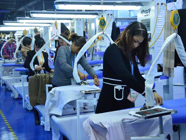 選擇干洗設(shè)備需要注意哪些要點(diǎn)? 選擇干洗設(shè)備需要注意哪些要點(diǎn)?